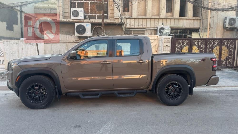 نيسان فرونتير